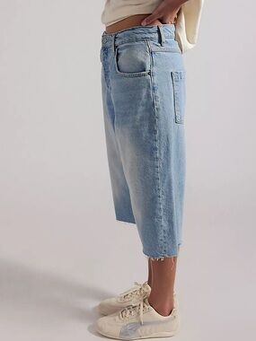 We The Free Low-Rise Relaxed Capri Jeans